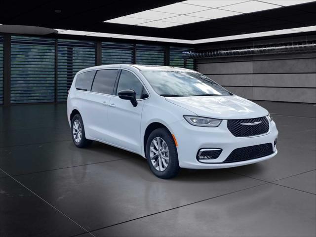 2025 Chrysler Pacifica PACIFICA SELECT AWD