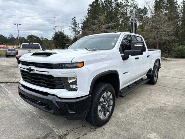 2024 Chevrolet Silverado 2500HD 4WD Crew Cab Standard Bed Custom