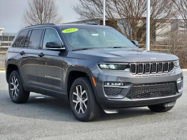 2025 Jeep Grand Cherokee GRAND CHEROKEE LIMITED 4X4