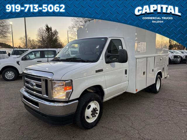 2024 Ford E-350 Cutaway Commercial 2024 Ford E-350 Cutaway Commercial