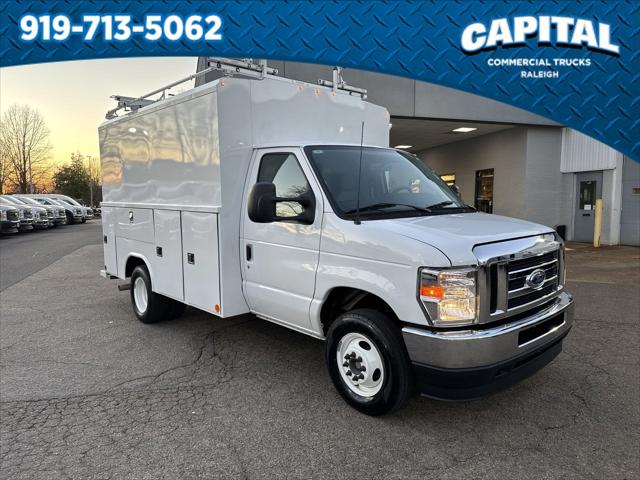 2024 Ford E-350 Cutaway Commercial 2024 Ford E-350 Cutaway Commercial