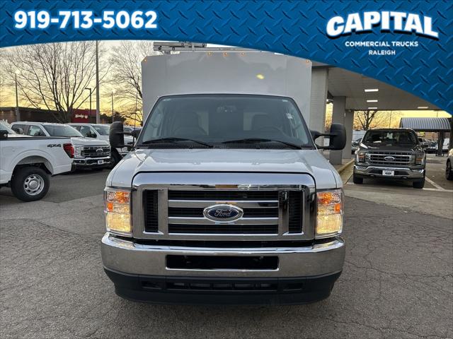 2024 Ford E-350 Cutaway Commercial 2024 Ford E-350 Cutaway Commercial
