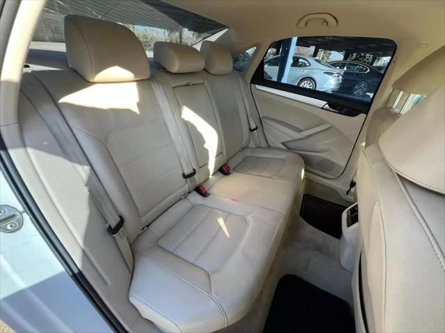 2013 Volkswagen Passat 2.5L SE