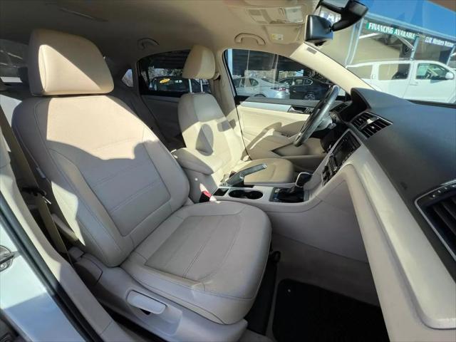 2013 Volkswagen Passat 2.5L SE