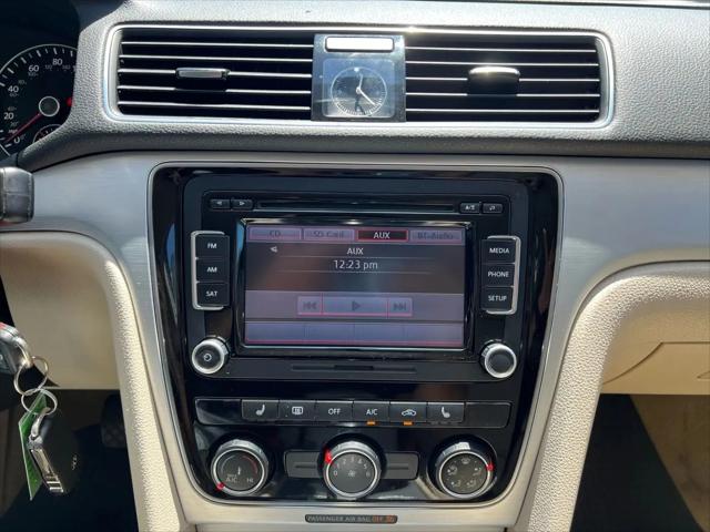 2013 Volkswagen Passat 2.5L SE