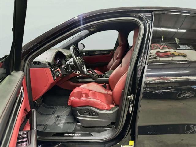 2022 Porsche Cayenne Turbo GT