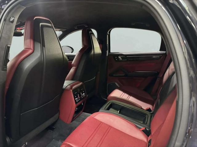2022 Porsche Cayenne Turbo GT