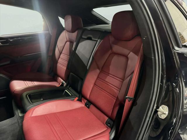 2022 Porsche Cayenne Turbo GT