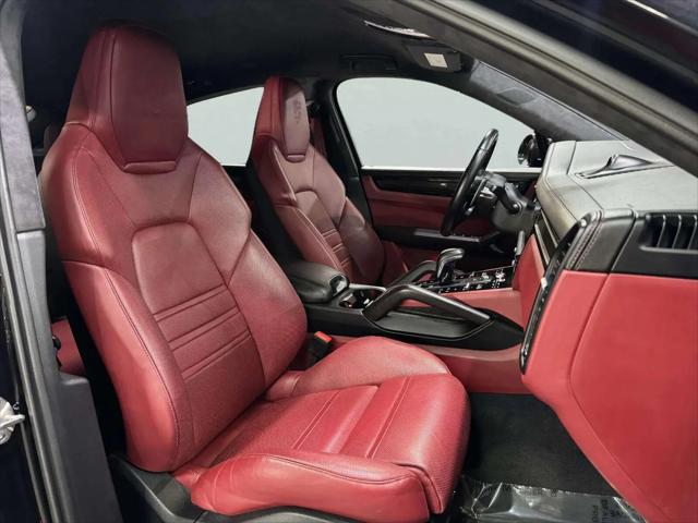 2022 Porsche Cayenne Turbo GT