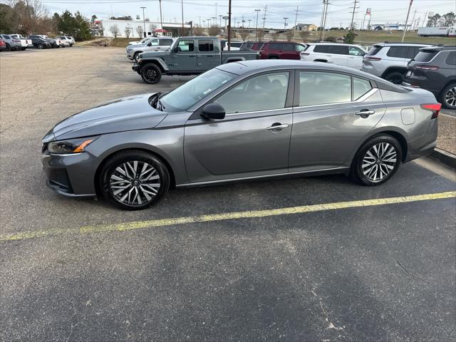 2024 Nissan Altima SV FWD