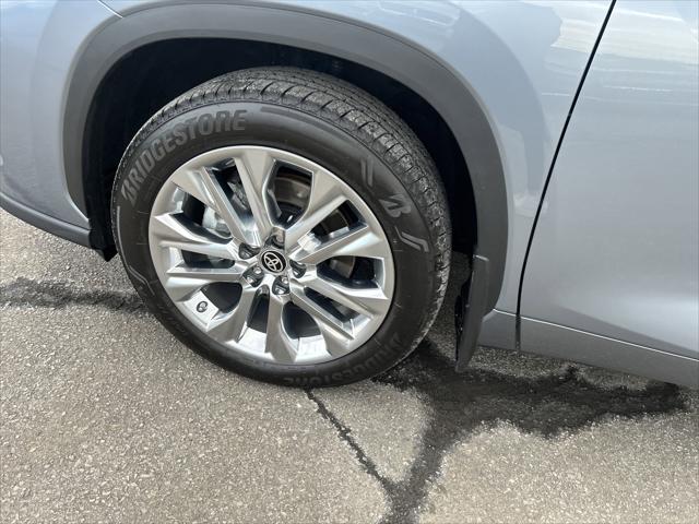2024 Toyota Highlander Limited