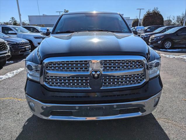 2017 RAM 1500 Laramie Crew Cab 4x4 57 Box