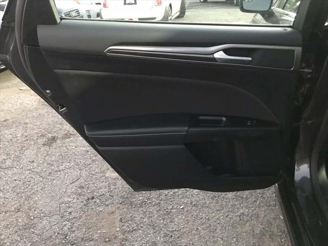 2017 Ford Fusion SE