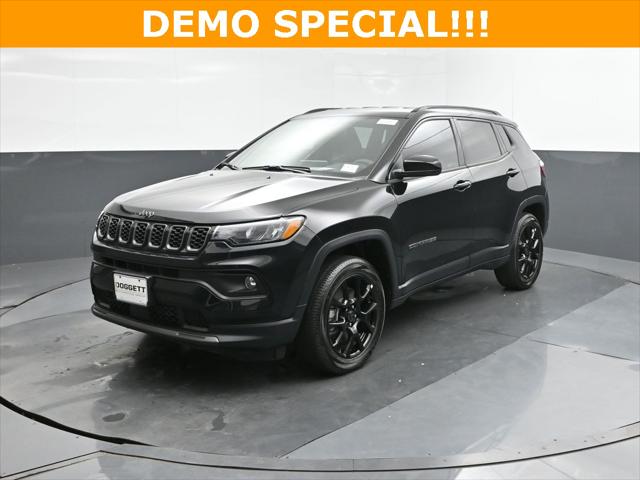 2025 Jeep Compass COMPASS LATITUDE 4X4