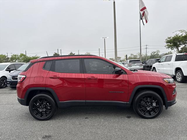 2025 Jeep Compass COMPASS LATITUDE 4X4