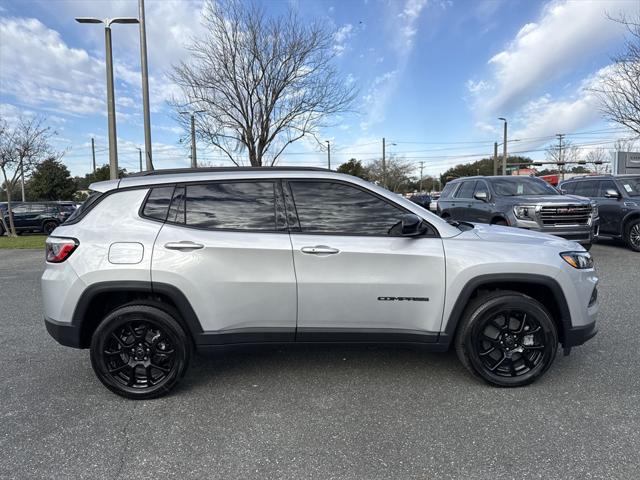 2025 Jeep Compass COMPASS LATITUDE 4X4