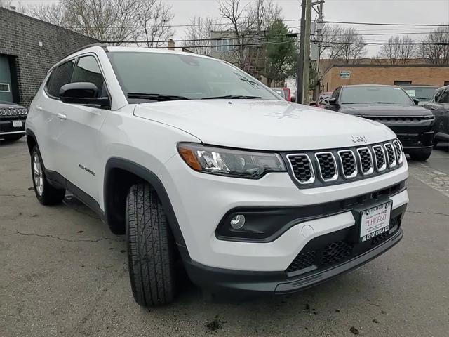 2025 Jeep Compass COMPASS LATITUDE 4X4