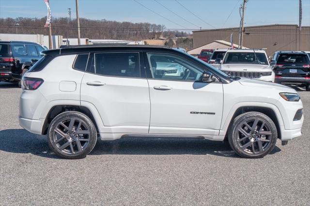 2025 Jeep Compass COMPASS LIMITED 4X4