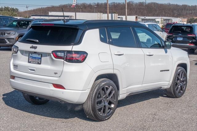 2025 Jeep Compass COMPASS LIMITED 4X4