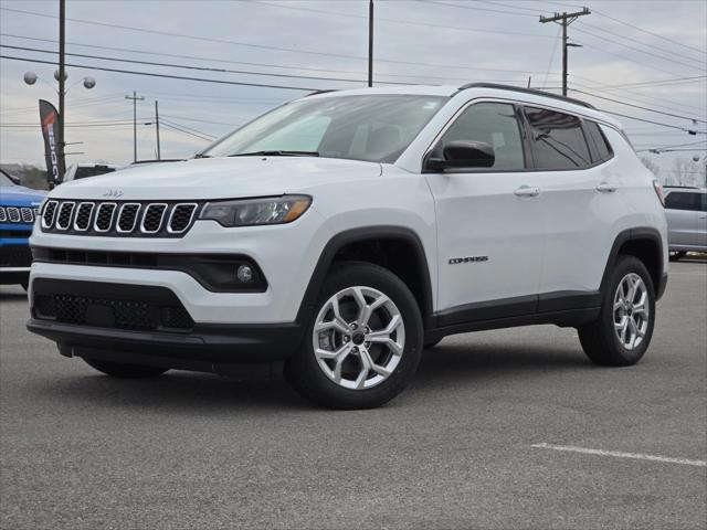 2025 Jeep Compass COMPASS LATITUDE 4X4