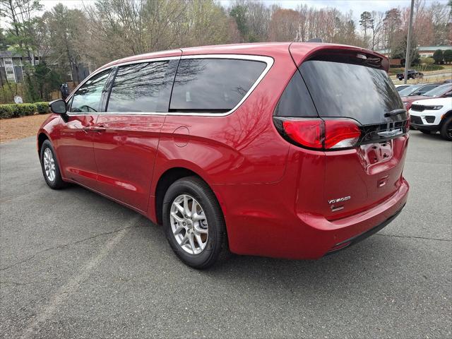 2025 Chrysler Voyager VOYAGER