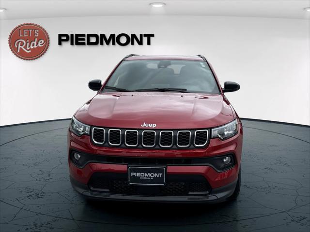 2025 Jeep Compass COMPASS LATITUDE 4X4