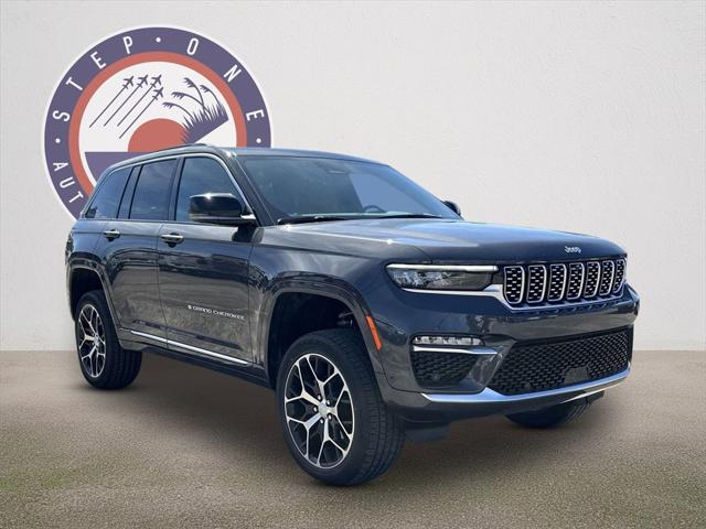 2025 Jeep Grand Cherokee GRAND CHEROKEE SUMMIT RESERVE 4X4