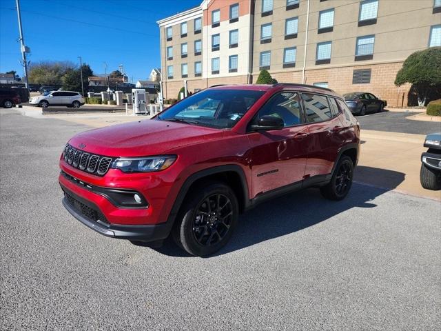 2025 Jeep Compass COMPASS LATITUDE 4X4