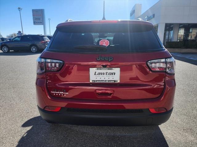 2025 Jeep Compass COMPASS LATITUDE 4X4