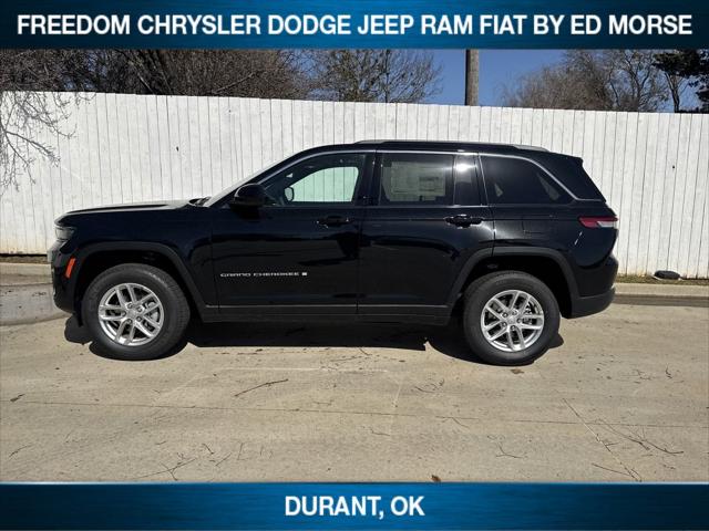 2025 Jeep Grand Cherokee GRAND CHEROKEE LAREDO X 4X4