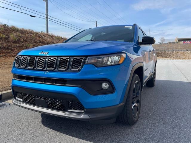 2025 Jeep Compass COMPASS LATITUDE 4X4