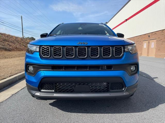 2025 Jeep Compass COMPASS LATITUDE 4X4