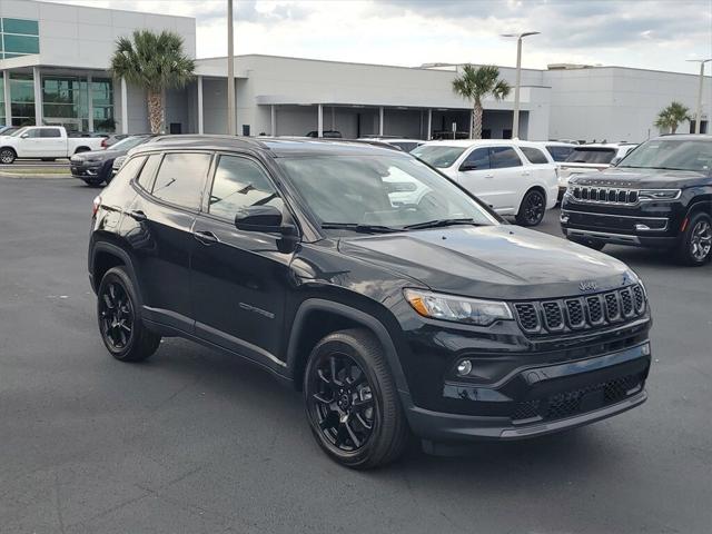 2025 Jeep Compass COMPASS LATITUDE 4X4
