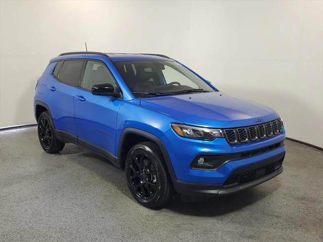 2025 Jeep Compass COMPASS LATITUDE 4X4