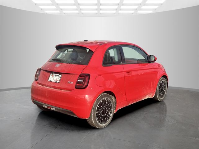 2024 Fiat FIAT 500e 500e INSPI(RED)