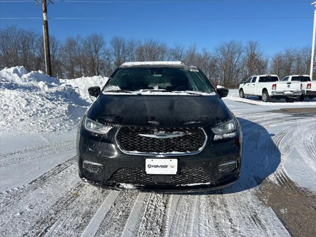 2025 Chrysler Pacifica PACIFICA SELECT AWD