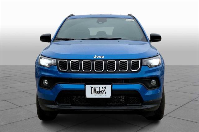 2025 Jeep Compass COMPASS LATITUDE 4X4