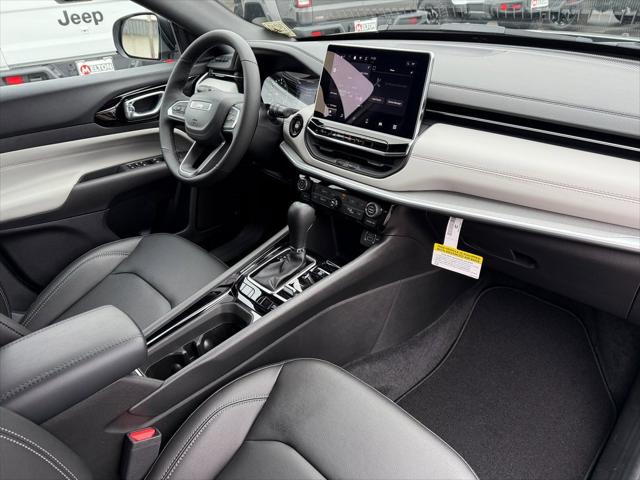 2025 Jeep Compass COMPASS LIMITED 4X4