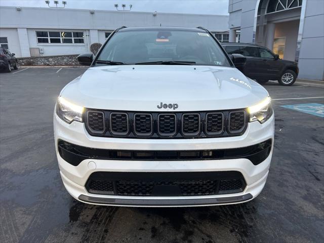 2025 Jeep Compass COMPASS LIMITED 4X4