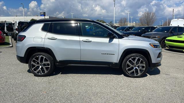 2025 Jeep Compass COMPASS LIMITED 4X4