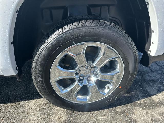 2025 RAM Ram 1500 RAM 1500 BIG HORN CREW CAB 4X4 64 BOX