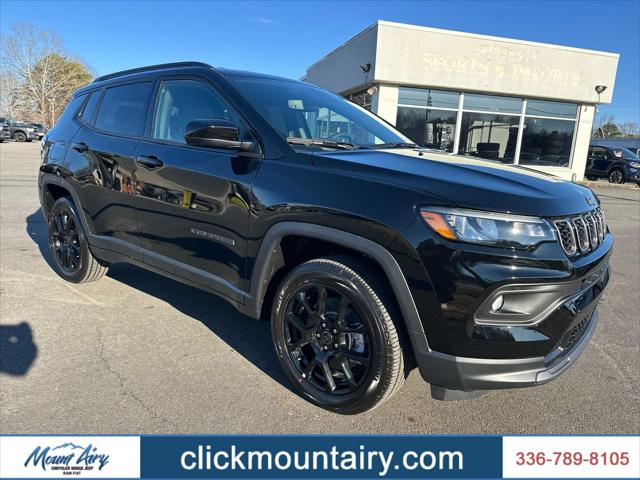 2025 Jeep Compass COMPASS LATITUDE 4X4
