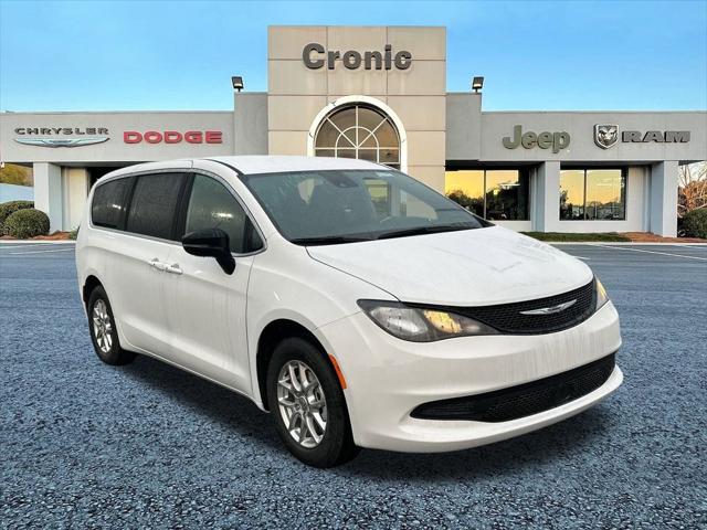 2025 Chrysler Voyager VOYAGER LX