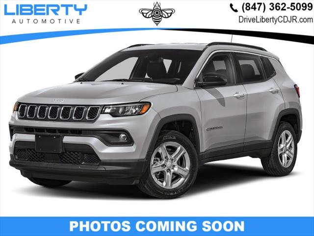 2025 Jeep Compass COMPASS LATITUDE 4X4