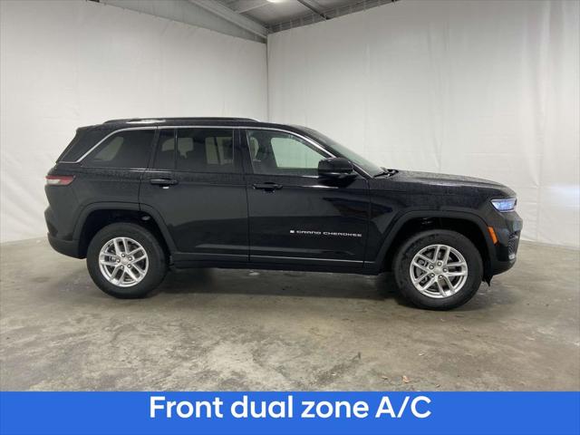 2025 Jeep Grand Cherokee GRAND CHEROKEE LAREDO X 4X4