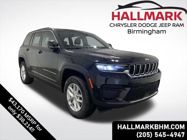 2025 Jeep Grand Cherokee GRAND CHEROKEE LAREDO X 4X4