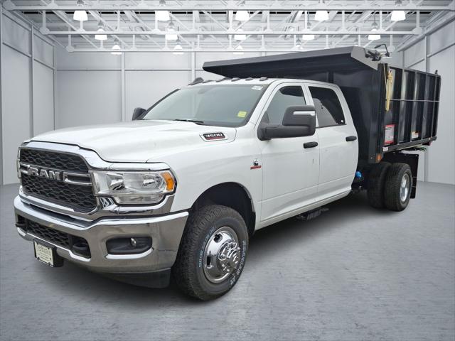 2023 RAM 3500 Chassis Tradesman/SLT/Laramie/Limited