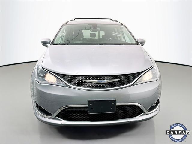 2017 Chrysler Pacifica Touring-L Plus