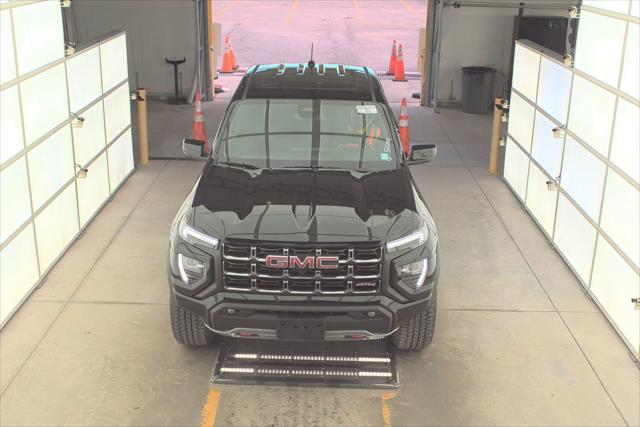 2024 GMC Canyon 4WD AT4