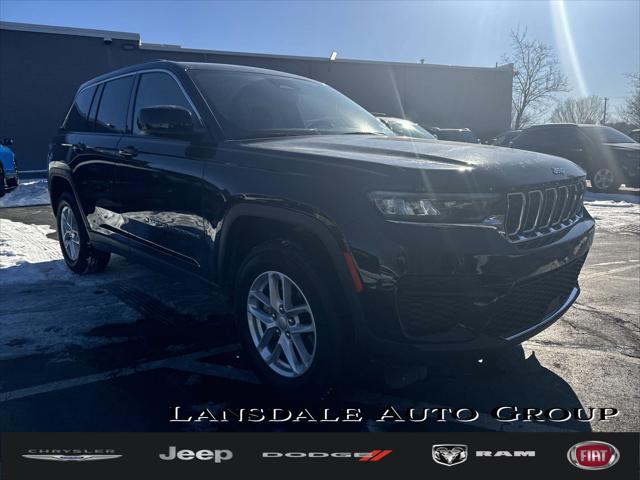 2023 Jeep Grand Cherokee Laredo 4x4